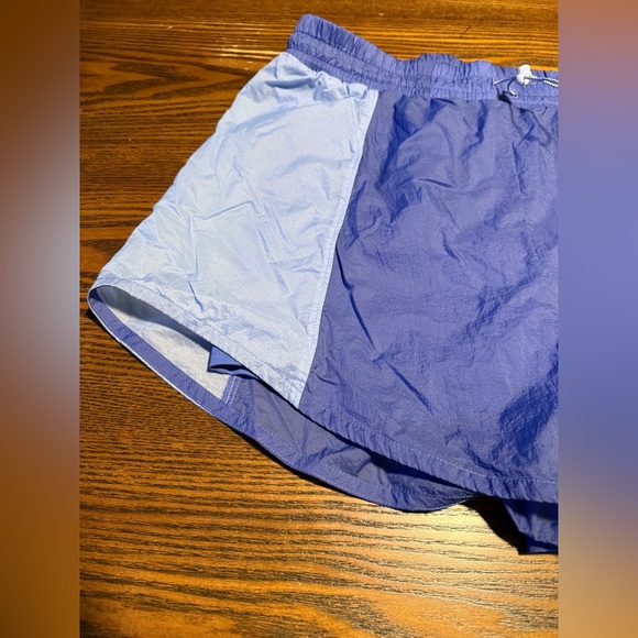 GYMSHARK Pulse 2 In 1 Shorts Sz Medium Court Blue Moonstone athleisure gym EUC - Picture 11 of 16